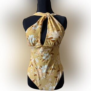 Cupshe Yellow Floral‎ One Piece Swimsuit